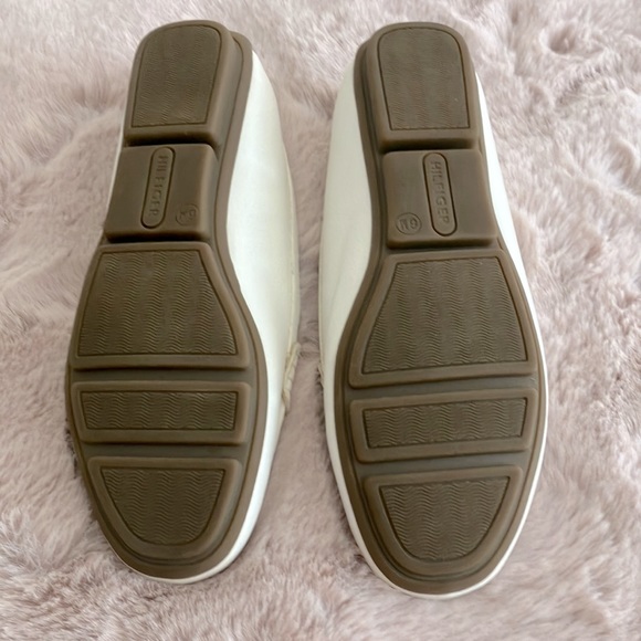 TOMMY HILFIGER WHITE LOAFERS SHOES SIZE 6 - Picture 3 of 6